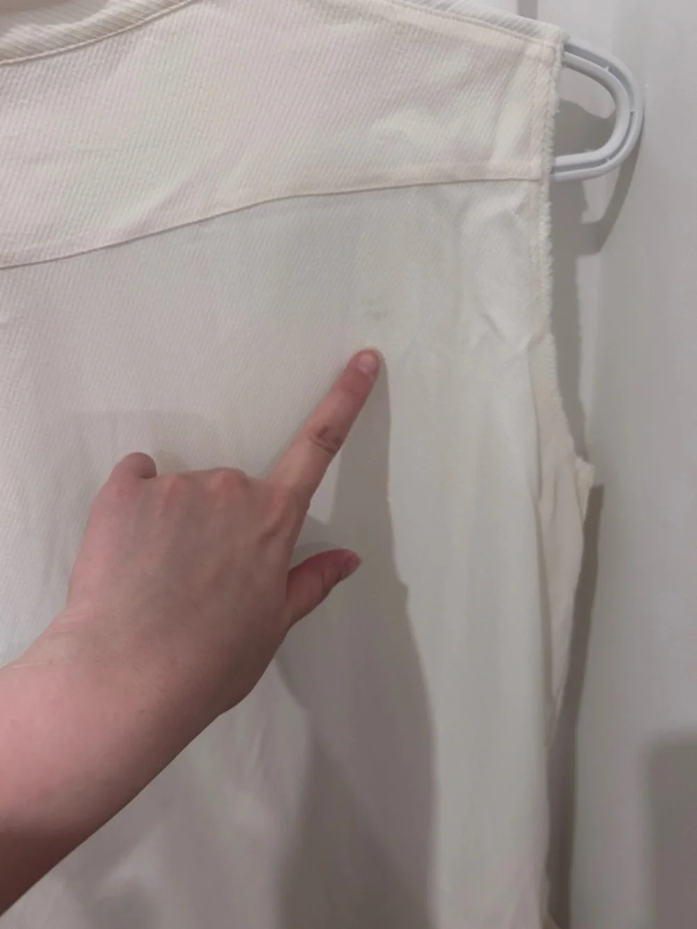 Helmut land white sleeveless blouse with gathered sides size small - Picture 9 of 11